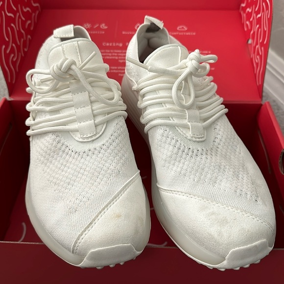 lane eight Shoes - Lane Eight White Trainer